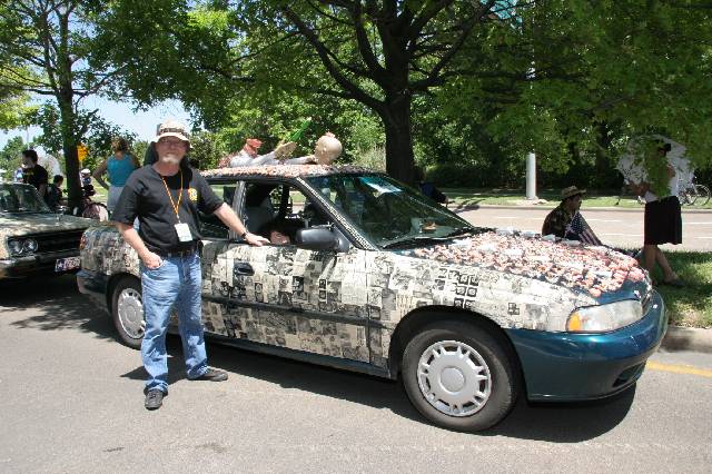 2006_ArtCar_3_Parade 192 